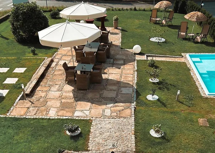 Haensch 3 غروسشوناو